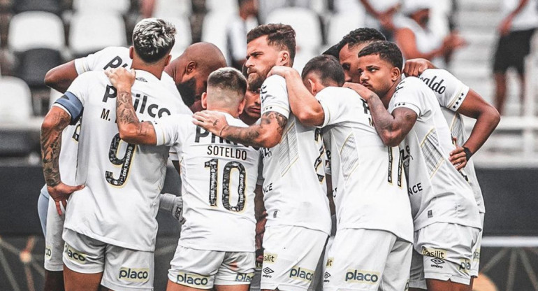 Santos descendió a la B por primera vez en su historia. Foto: Instagram.
