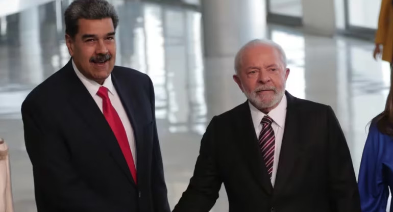 Nicolás Maduro junto a Lula da Silva en el Palacio do Planalto, en Brasilia. Foto: EFE