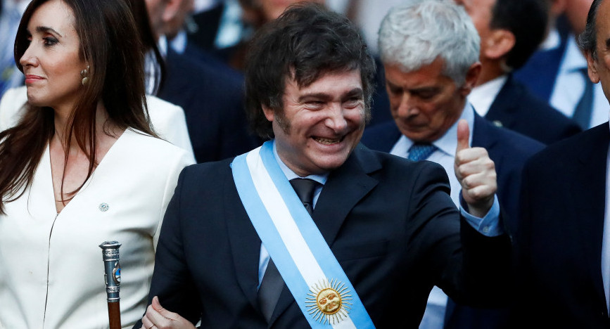 Javier Milei rumbo a la Catedral de Buenos Aires. Foto: Reuters