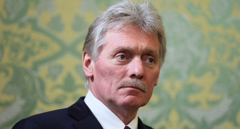 l portavoz del Kremlin, Dmitry Peskov, asiste a una reunión entre el presidente ruso Vladimir Putin y el presidente iraní Ebrahim Raisi en Moscú. Reuters