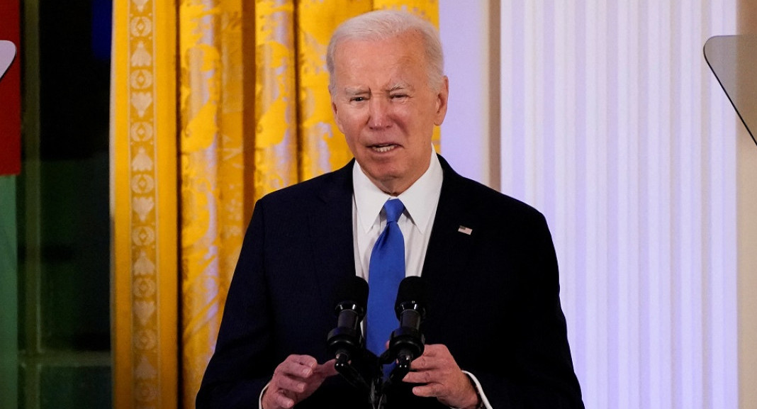 Joe Biden en Jánuca en la Casa Blanca. Foto: Reuters.