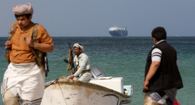 Hutíes en Yemen contra barcos. Foto: REUTERS.
