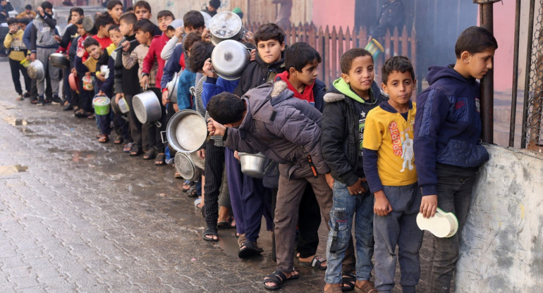 Niños desplazados de la Franja de Gaza. Foto: Reuters.