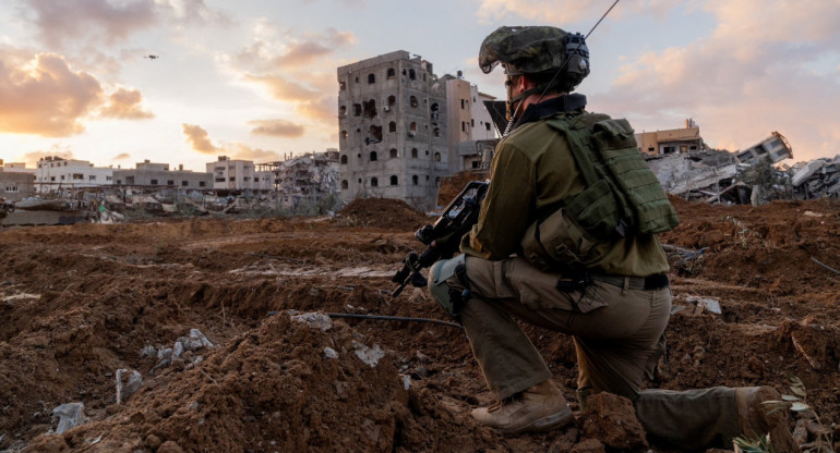 Soldado israelí en la Franja de Gaza. Foto: Reuters