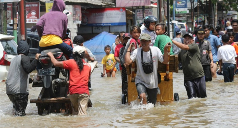 Inundaciones en Yakarta, Indonesia. Foto: X.