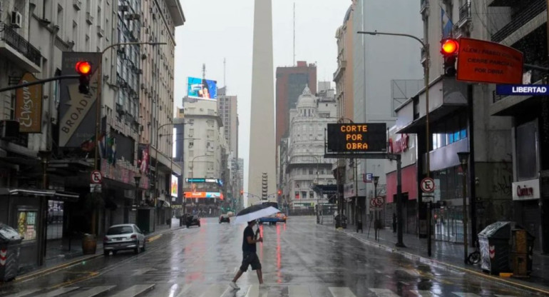 Lluvia en la ciudad de Buenos Aires. Foto: NA.
