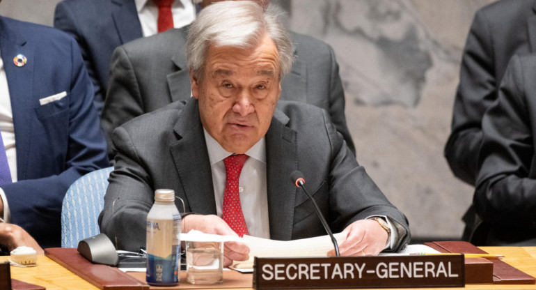 António Guterres, durante una reunión del Consejo de Seguridad sobre la situación en Oriente Medio. EFE