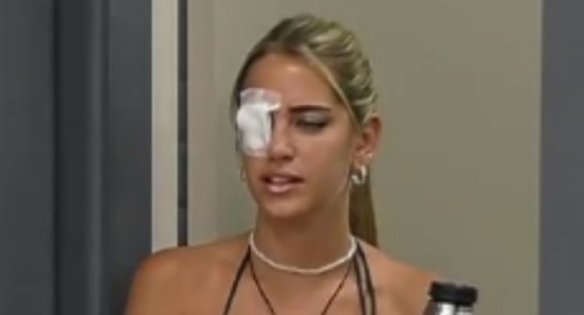 Sabrina apareció con un parche en el ojo. Foto: captura Telefe.