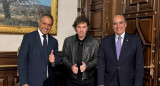 Daniel Scioli junto a Javier Milei y Guillermo Francos. Foto: NA.