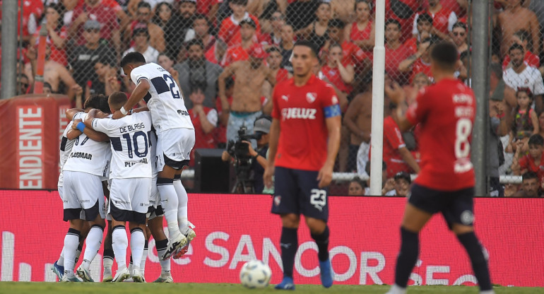 Independiente vs Gimnasia, fútbol argentino. Foto: Télam