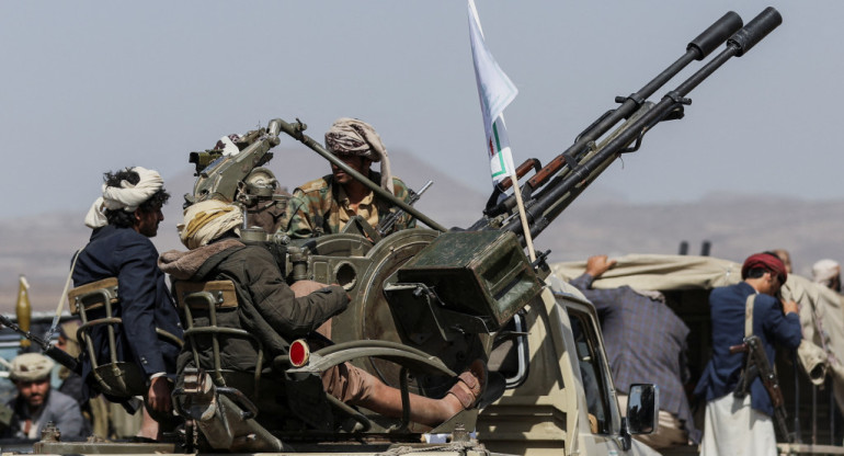 Los hutíes de Yemen prometen responder a los ataques estadounidenses y británicos. Foto: Reuters