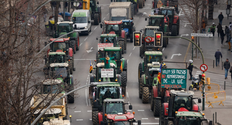 Agricultores españoles bloquean carreteras. Foto: Reuters