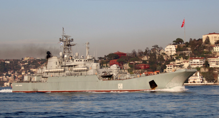 El buque ruso "Caesar Kunikov" destruido por Ucrania en el mar Negro. Foto: Reuters.