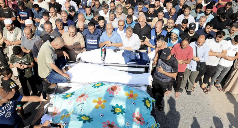 Funeral de periodista asesinado en Gaza. Foto: Telam.