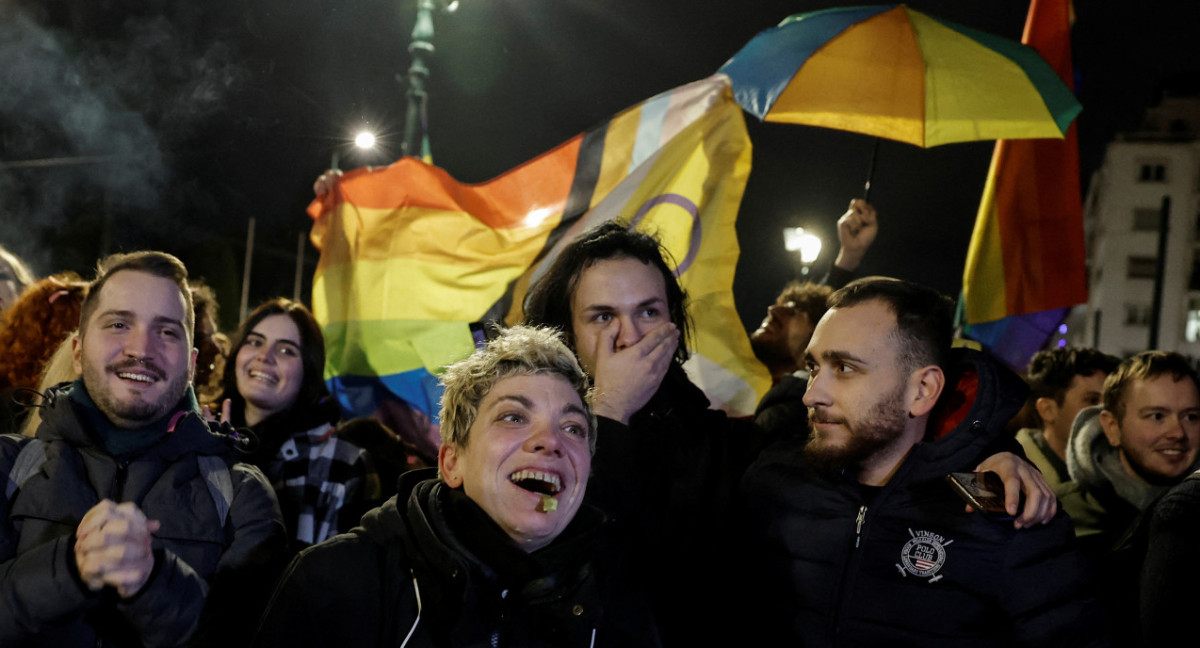 Festejos por la sanción del matrimonio igualitario en Grecia. Foto: REUTERS.