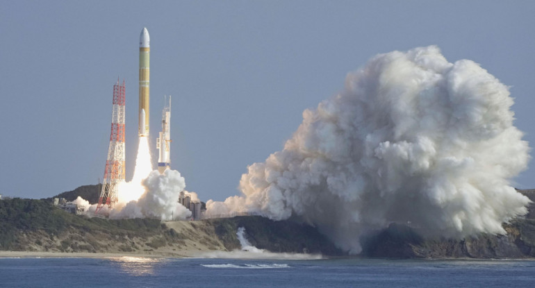 Japón lanza con éxito su nuevo cohete H3. Foto: Reuters.