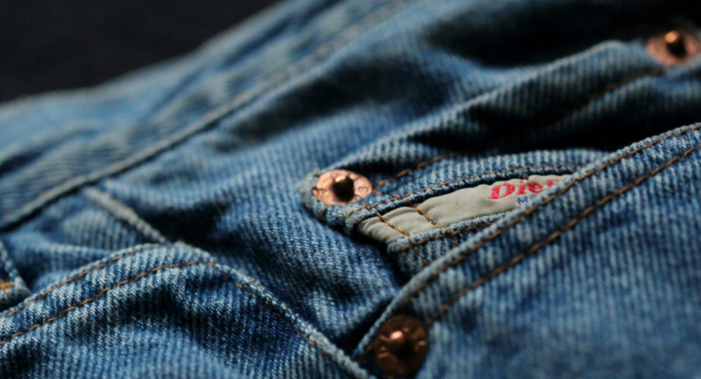 Bolsillo de los jeans. Foto: Unsplash