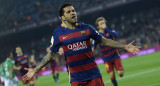 Dani Alves en el Barcelona. Foto: NA.