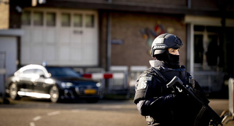 Operativo de seguridad en el juicio de Países Bajos por el crimen organizado. Foto: EFE.