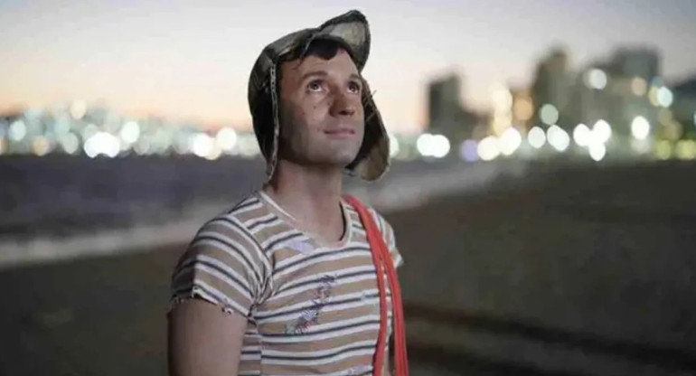Pablo Cruz, actor que caracteriza a Chespirito en la serie. Foto: NA.