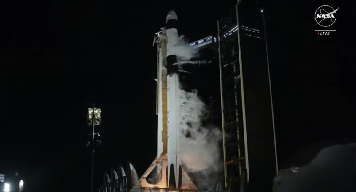 Return to Earth: NASA and SpaceX's seventh commercial mission begins its return