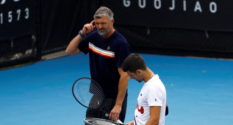 Novak Djokovic y Goran Ivanisevic. Foto: REUTERS.