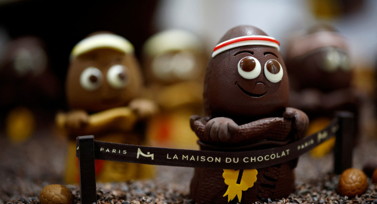 Huevos de Pascua con temática de los Juegos Olímpicos.  'La Maison du Chocolat' Nicolas Cloiseau. Reuters