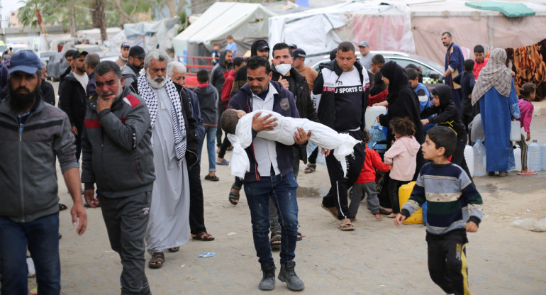 Miles de muertes tras los ataques aéreos de Israel en la Franja de Gaza. Foto: Reuters.