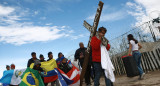 Viacrucis de migrantes en la frontera. Foto: EFE.