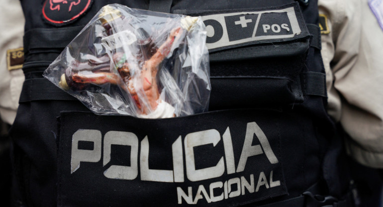 Policía ecuatoriana en Semana Santa. Foto: Reuters.