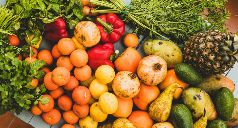 Frutas, fibra, dieta saludables. Foto: Unsplash