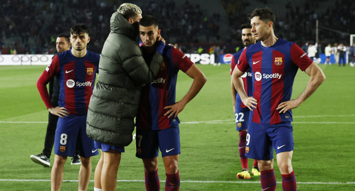 La desazón de los jugadores del Barcelona. Foto: Reuters