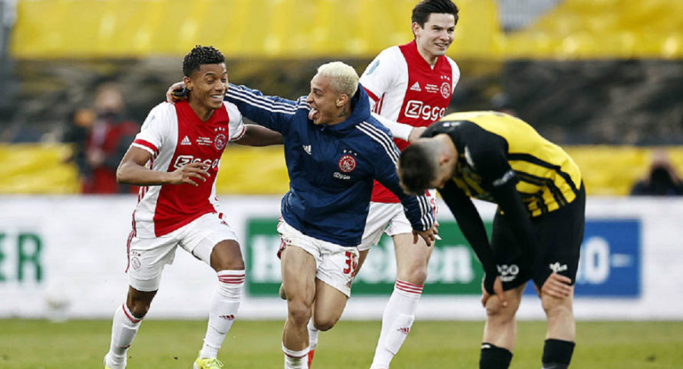 Ajax vs Vitesse. Foto: EFE