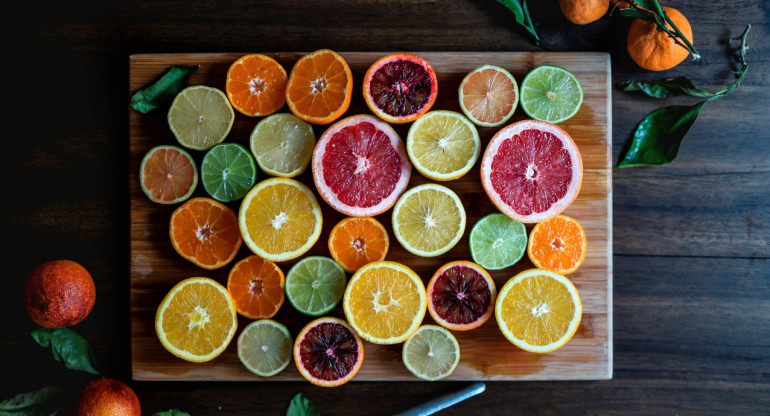 Frutas, citricos. Foto Unsplash.
