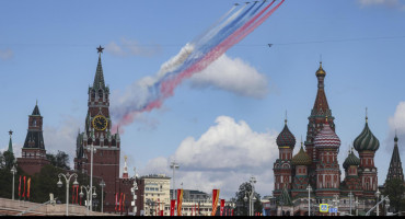 Desfile del Día de la Victoria en la Plaza Roja de Moscú, en Rusia. Foto: EFE