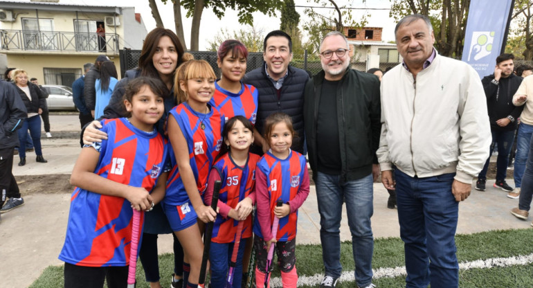 Leo Nardini inauguró el “Playón Multideportivo Villa de Mayo”.