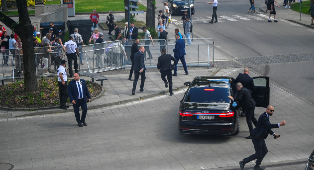 Balearon al primer ministro de Eslovaquia, Robert Fico. Foto: Reuters