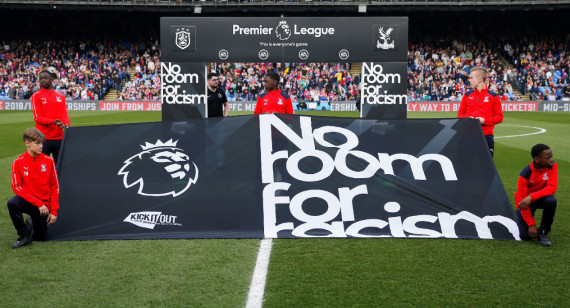 Campaña contra la no discriminación en el fútbol. Foto: Reuters