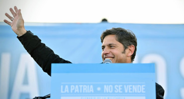 Axel Kicillof en Florencio Varela. Foto: NA.