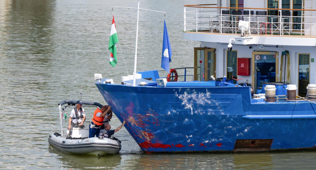 Choque de barcos en Hungría. Foto: EFE.