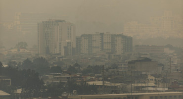 Contaminación del aire en Guatemala. Foto EFE.