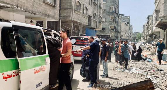 Asedio en hospital de Gaza. Foto: Reuters.