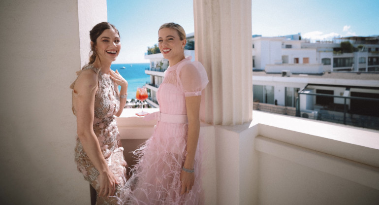 Justina Bustos y Laura Laprida en el Festival de Cannes.