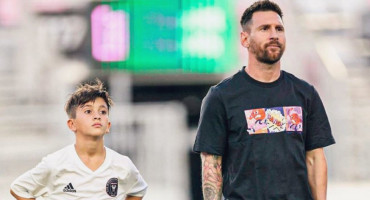 Lionel Messi junto a su hijo, Thiago. Foto: X