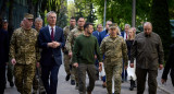 Jens Stoltenberg, Volodímir Zelenski y Oleksandr Syrskyi. Foto: Reuters.