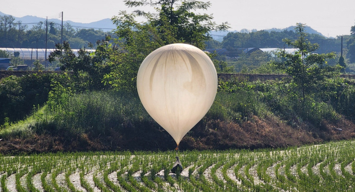 Corea del Norte envía globos con desechos al Sur. Foto: Reuters.