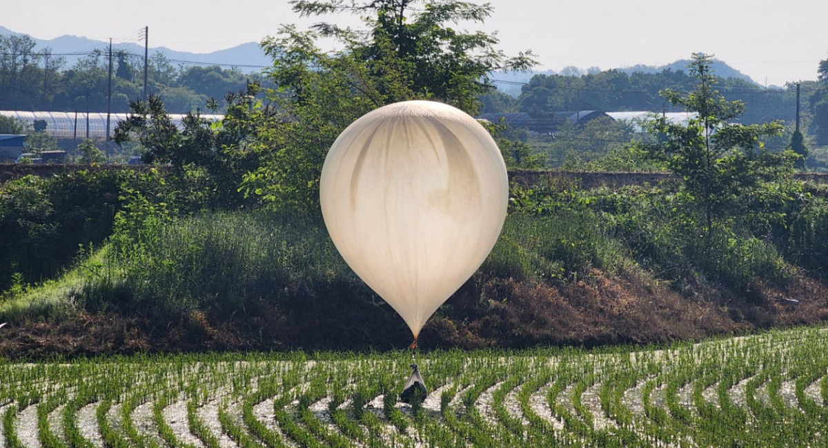 Corea del Norte envía globos con desechos al Sur. Foto: Reuters.