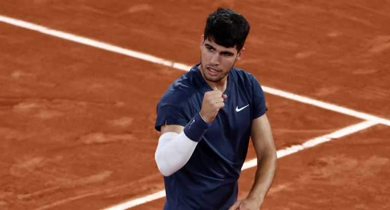 Carlos Alcaraz; Roland Garros. Foto: Reuters.