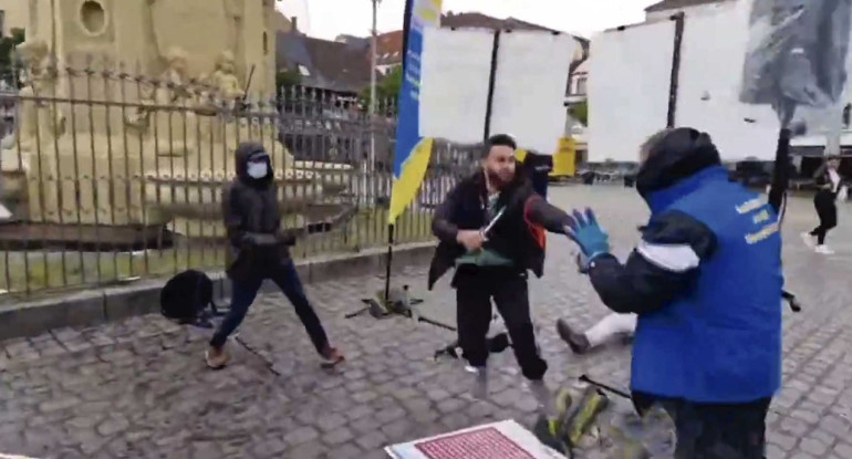 Ataque terrorista en Alemania contra un político antiislam. Foto: Captura de video.