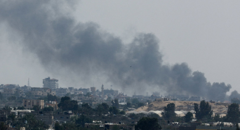 Bombardeos israelíes en Rafah. Foto: Reuters.